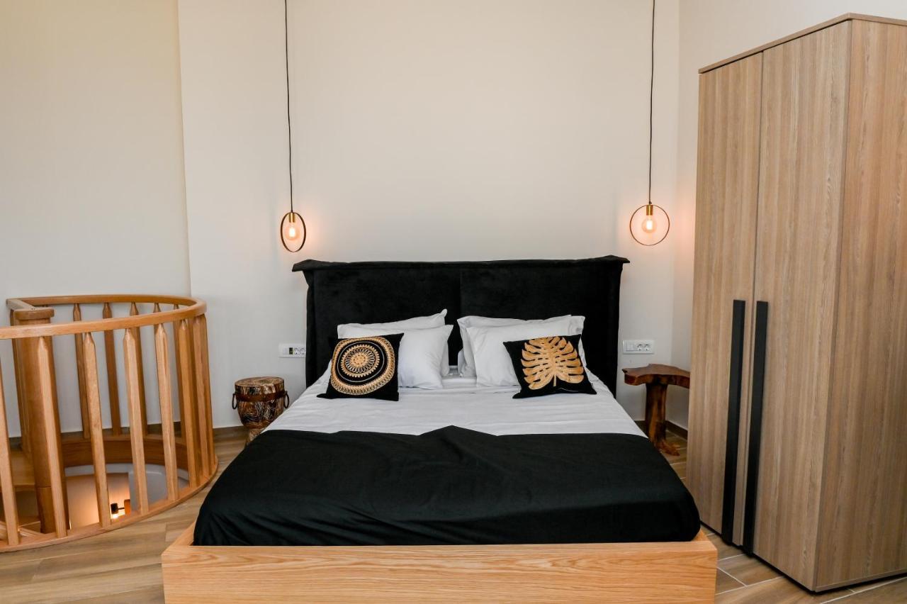 Residence By Georgia Studios Fira  Eksteriør bilde